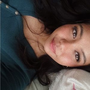 Meet your Posher, Deena